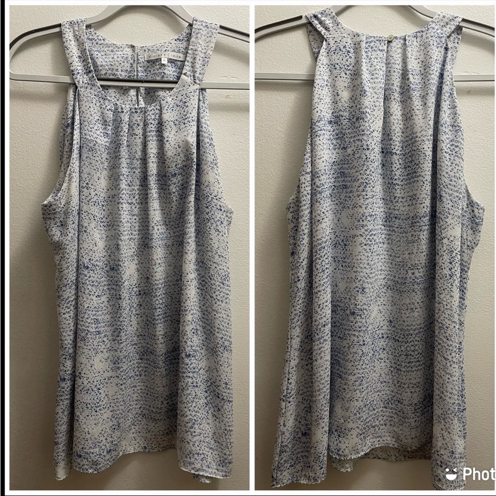 VIOLET & CLAIRE Women’s Blue & White Patterned Sleeveless Blouse. Size XL